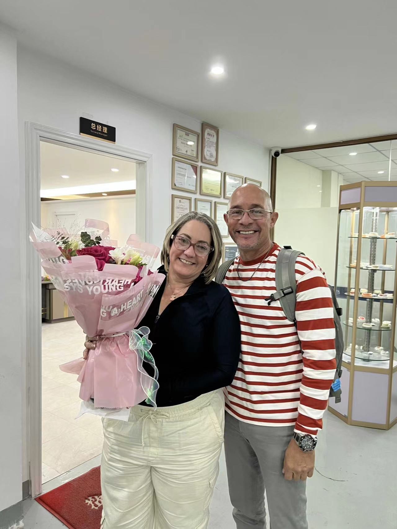 Latest company blogs about Welcome customers to visit Joydenta lab