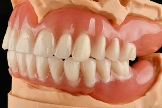 Buy Invisible Partial / Full Dentures Odorless Hypoallergenic Acrylic Removable Dentures online manufacture